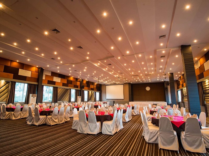 SKY GRAND BALL ROOM